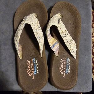 Cali Skechers Flipflops